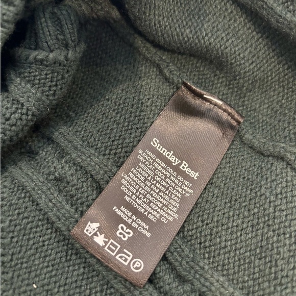 Aritzia Sunday Best Winston Sweater Vest Merino Wool Blend Size Medium - Picture 8 of 9